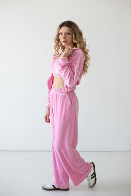 Костюм жіночий